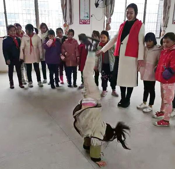 05.jpg